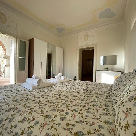 Bg Central Royal Suite Con Parcheggio - Vista Citta Alta Бергамо Екстериор снимка