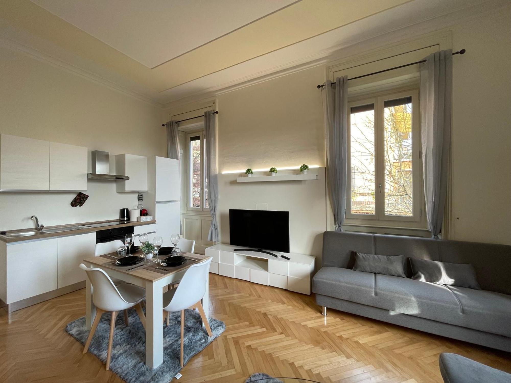 Bg Central Royal Suite Con Parcheggio - Vista Citta Alta Бергамо Екстериор снимка
