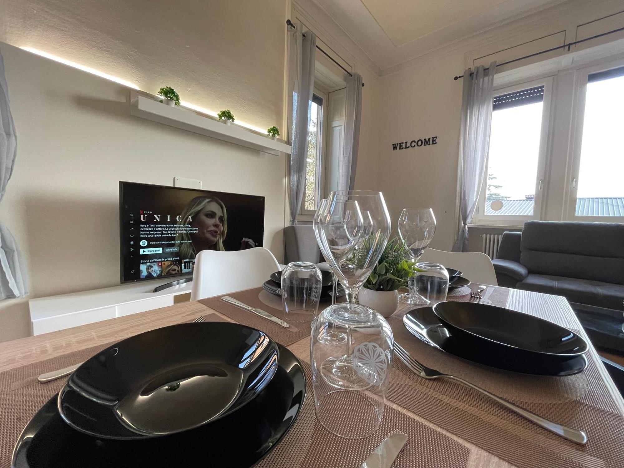 Bg Central Royal Suite Con Parcheggio - Vista Citta Alta Бергамо Екстериор снимка