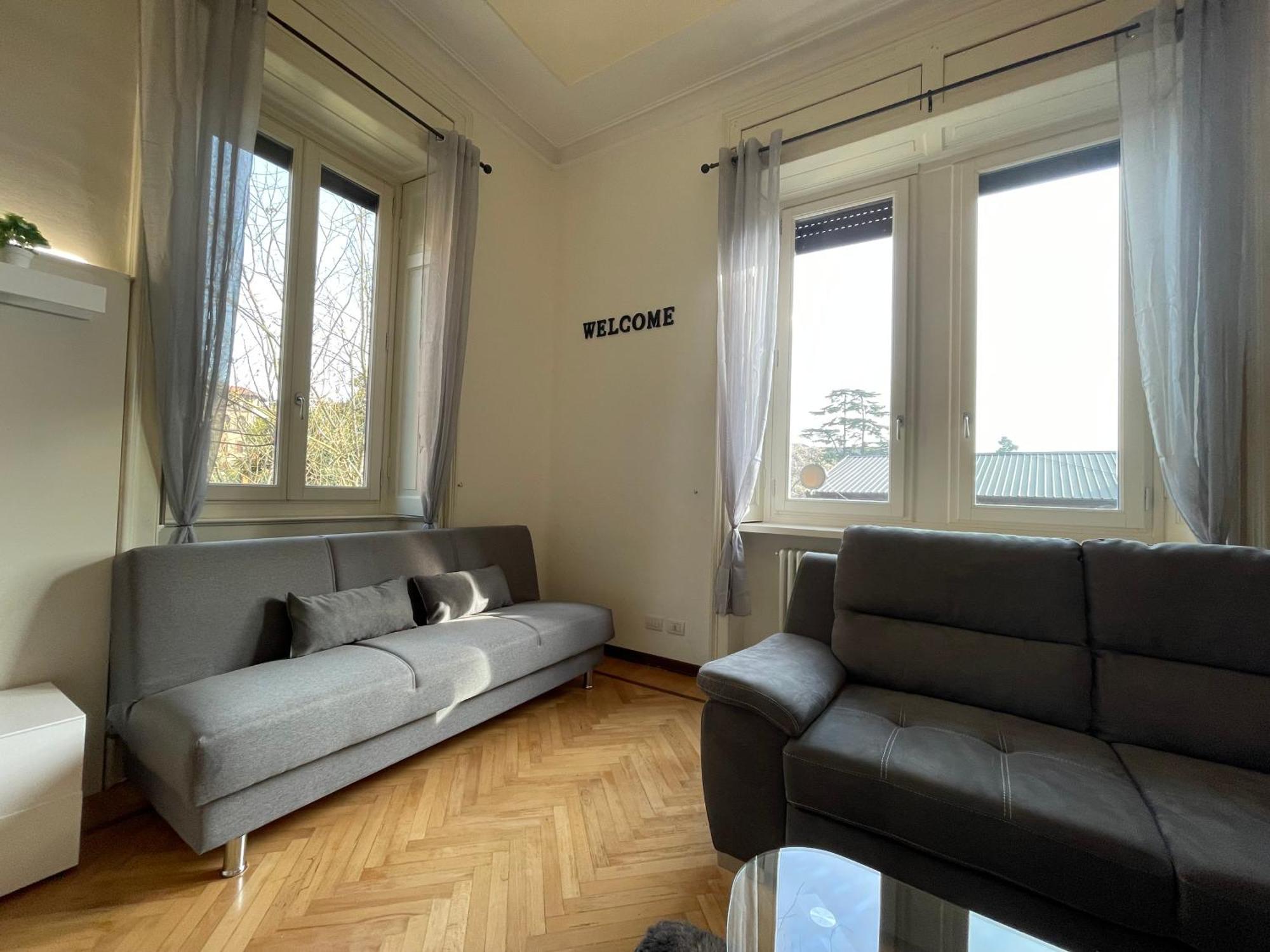 Bg Central Royal Suite Con Parcheggio - Vista Citta Alta Бергамо Екстериор снимка
