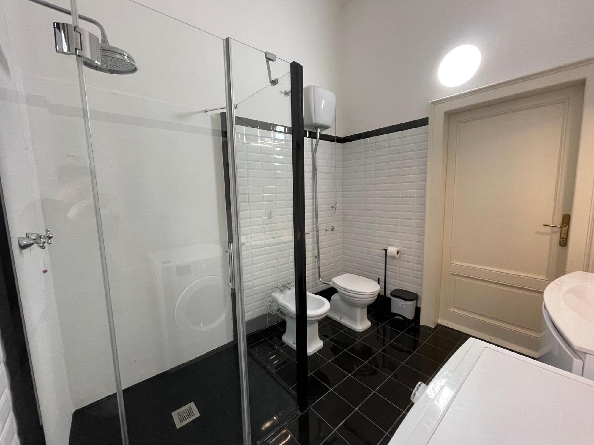 Bg Central Royal Suite Con Parcheggio - Vista Citta Alta Бергамо Екстериор снимка
