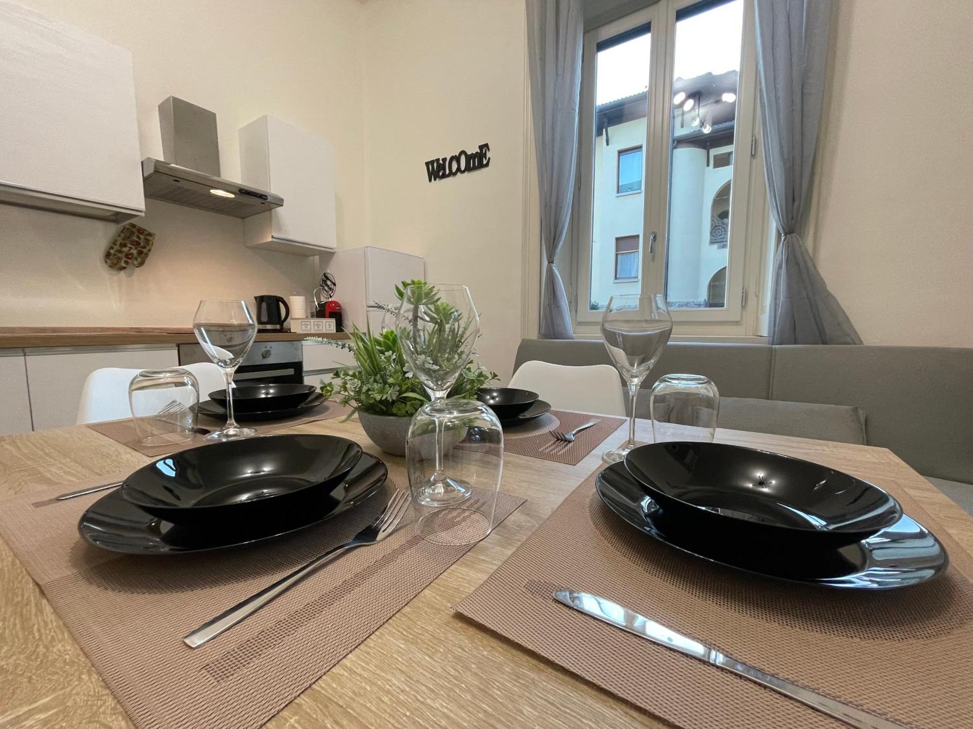Bg Central Royal Suite Con Parcheggio - Vista Citta Alta Бергамо Екстериор снимка